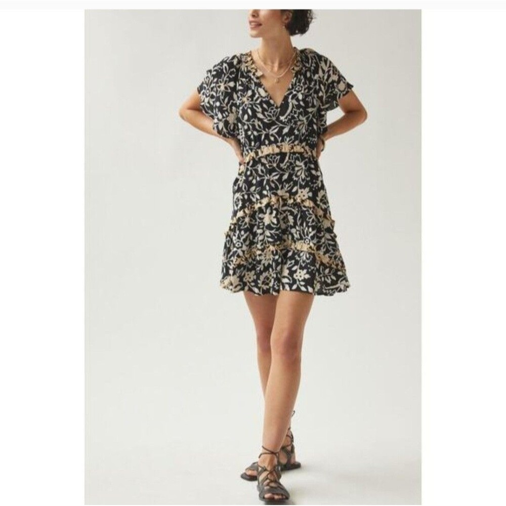 Anthropologie Floral Print Dress Black  Cream Tiered Relaxed Short Sleeves Sz L